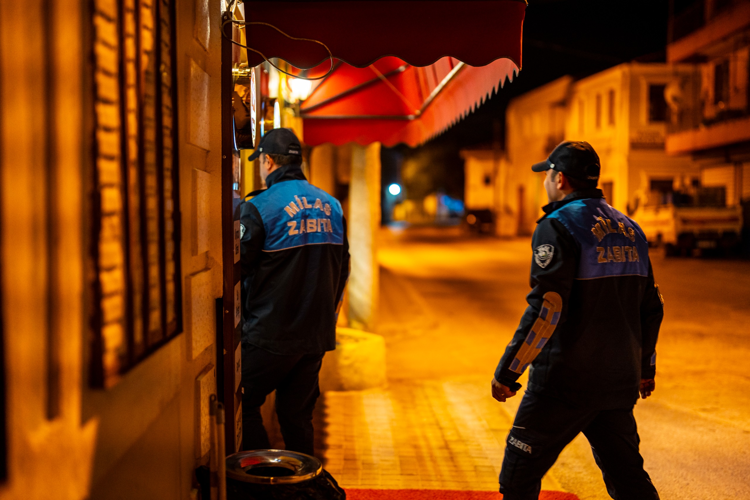 Milas’ta zabıta ekiplerinin denetimleri sürüyor