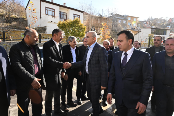 Başkan Er, Pütürge’de ziyaretler gerçekleştirdi