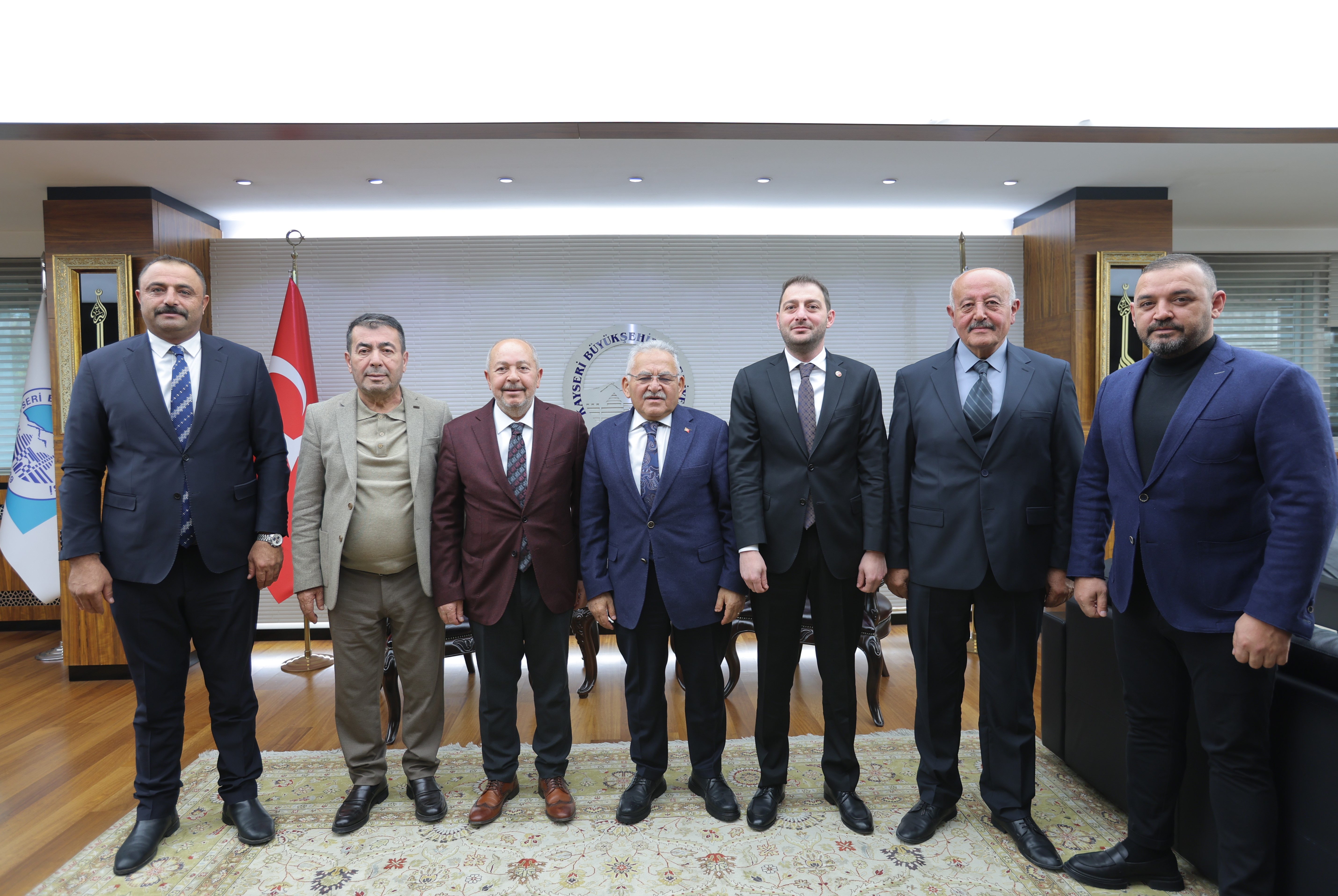 Başkan Büyükkılıç’a MHP Kayseri heyetinden ziyaret