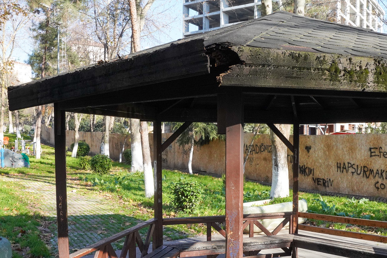 Beylikdüzü’nde bir ayda üç park tahrip edildi