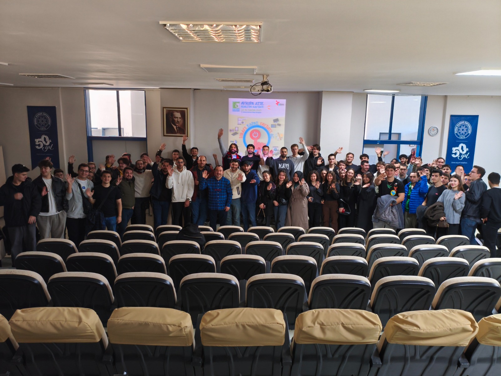 Bursa’da ‘E-Atıksız Zihinler Dijital Bilgi Yarışması’ düzenlendi