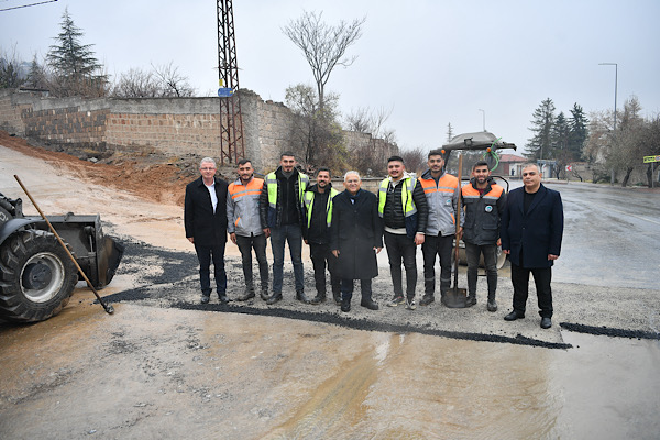 Başkan Büyükkılıç Talas’ta altyapı ve üstyapı çalışmalarını inceledi