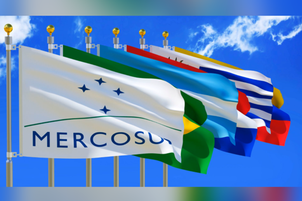 Fransa, AB’nin Mercosur mega anlaşmasıyla ilgili kritik oylamayı ertelemeye çalışıyor