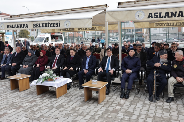 Başkan Kahveci, Aslanapa’da tören ve açılışa katıldı