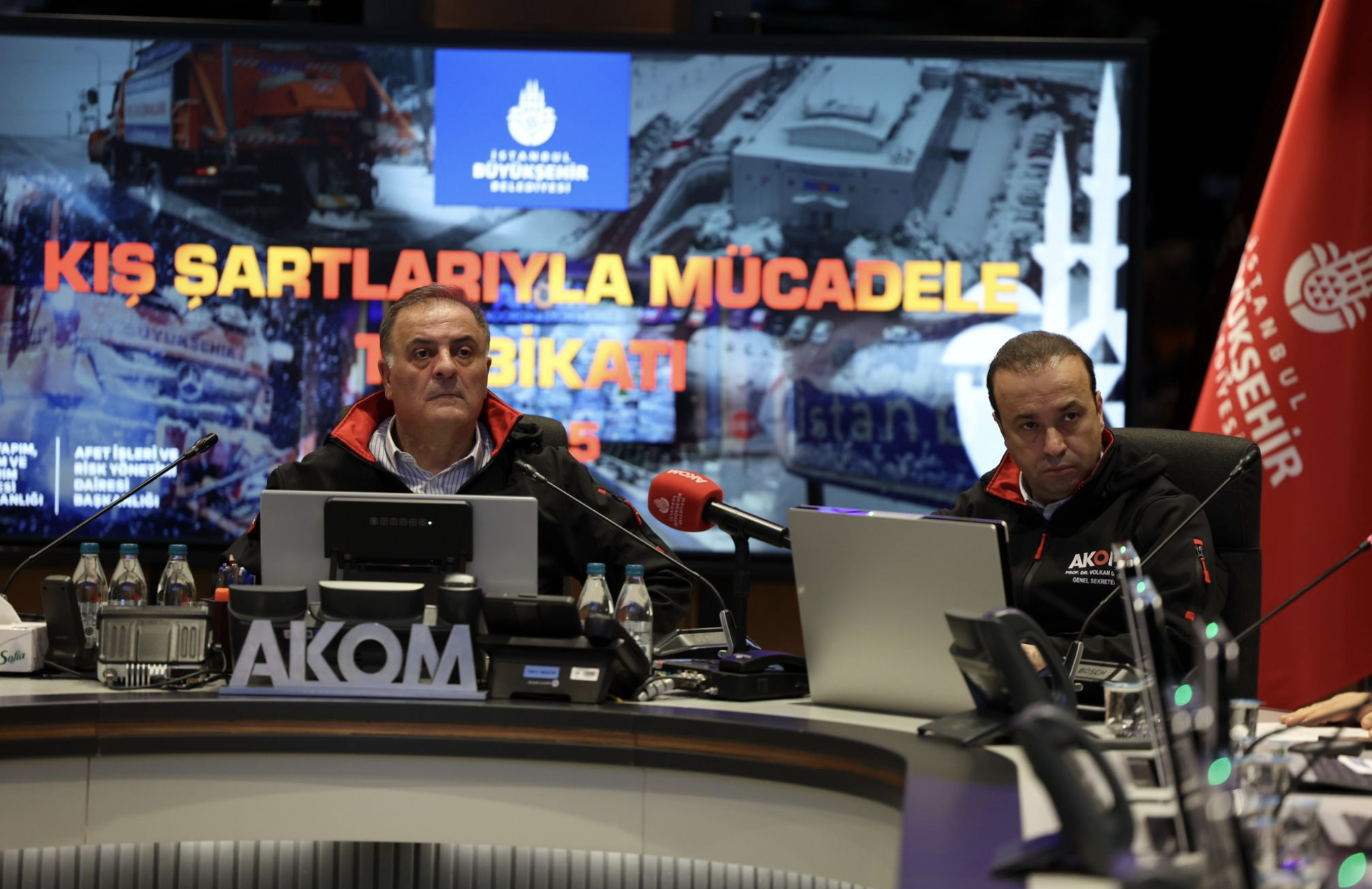 İBB, en uzun gecede de sahada