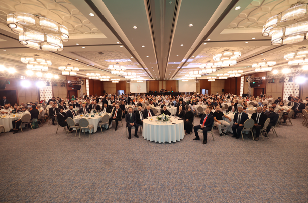 Eminevimliler tapu teslim töreninde buluştu