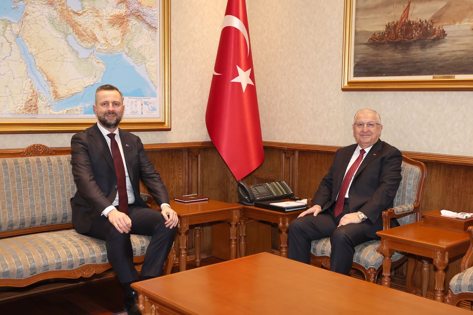 Bakan Güler, Polonyalı mevkidaşını askeri törenle karşıladı