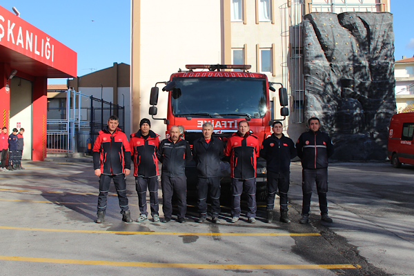 Kayseri İtfaiyesi Kırıkkale yangınına destek verdi