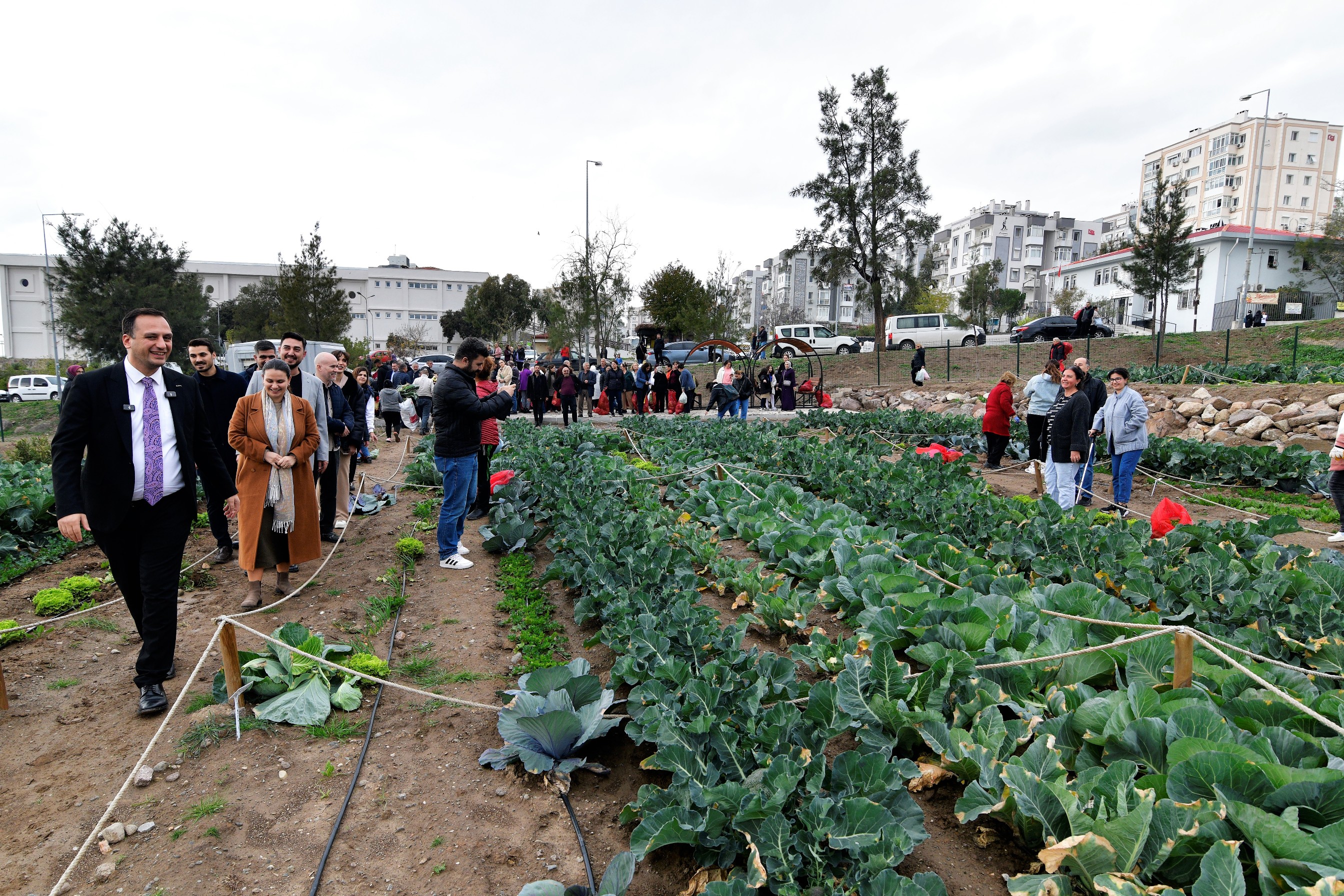 Başkan Eşki: Emek ektik, tebessüm hasat ediyoruz