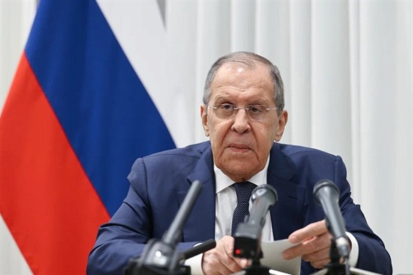 Lavrov, Güney Afrikalı mevkidaşı ile telefonda görüştü