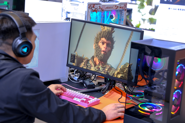 Online oyunlarda devletin resmi dili kullanılmalı