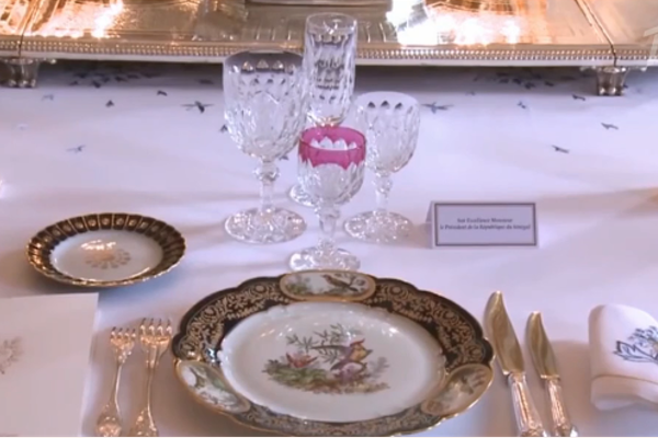 Paris’te Fransa Devlet Başkanı’nın konutu soyuldu