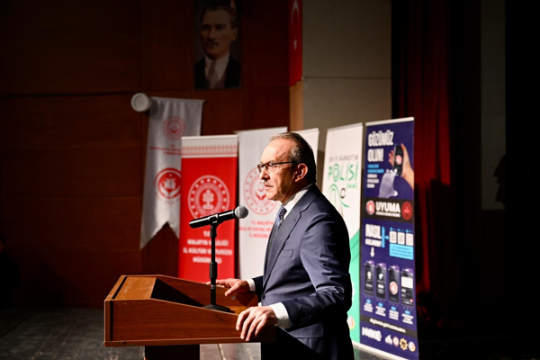 Vali Yavuz: Aile, milletimizin en temel yapı taşıdır