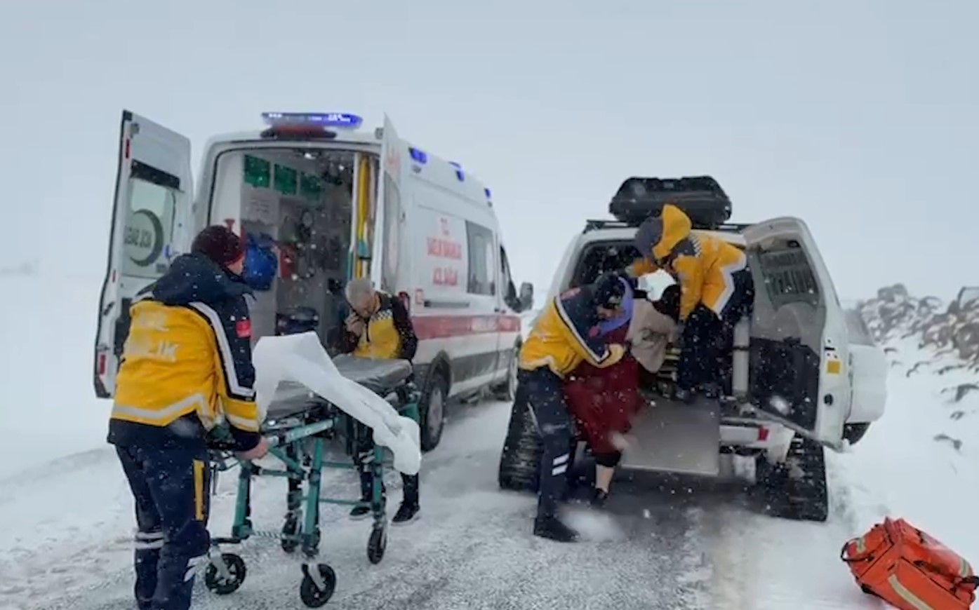 Şanlıurfa’da paletli ambulanslar görev başında