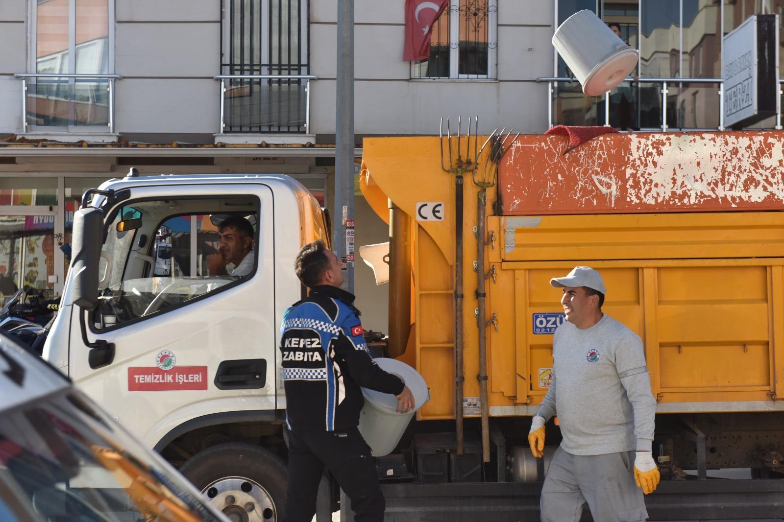 Kepez’de yol ve kaldırım işgallerine karşı denetim