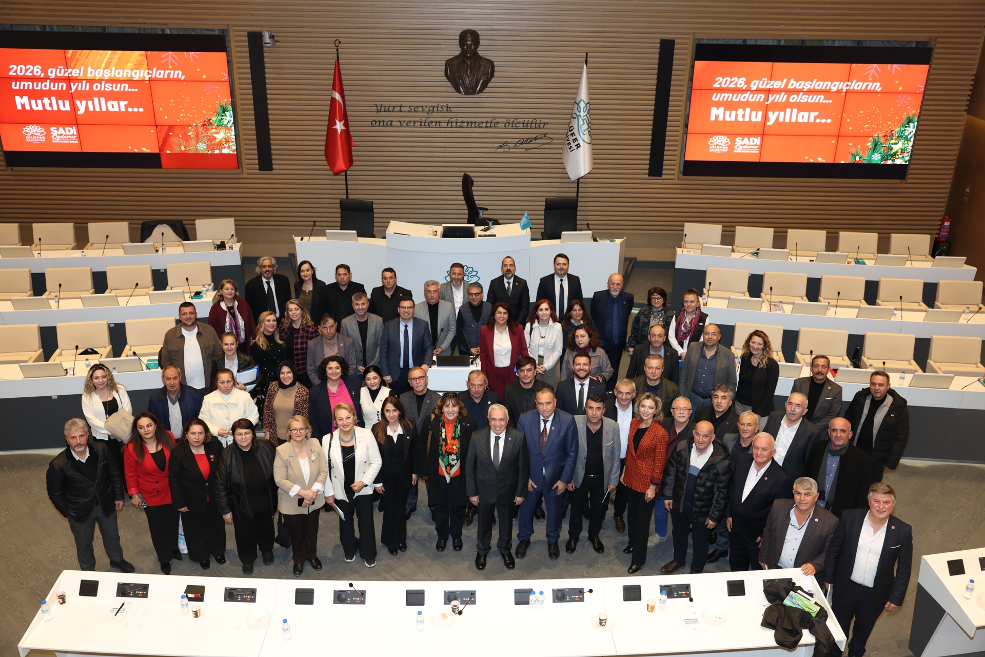 Başkan Özdemir: Vatandaşın verdiği parayı yatırıma dönüştürüyoruz