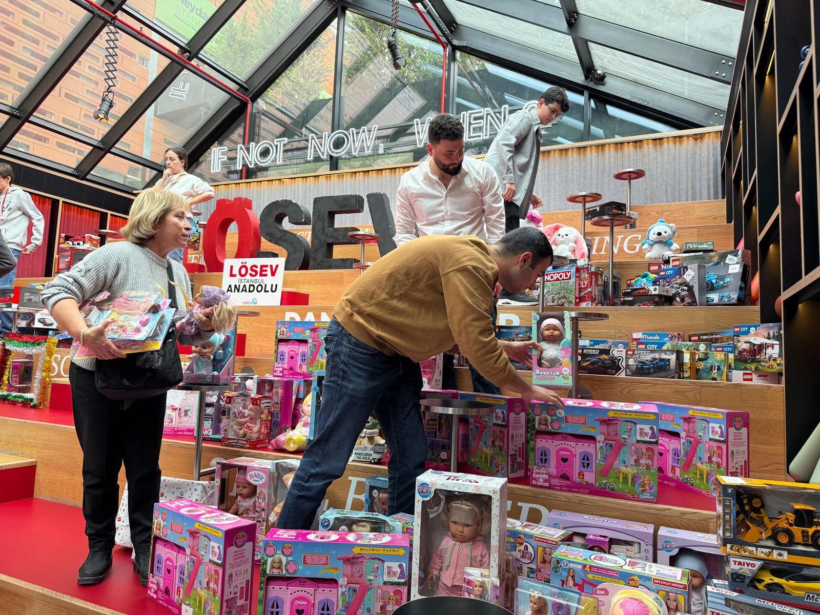 LÖSEV’den “Dilek Topla Benim İçin” projesi