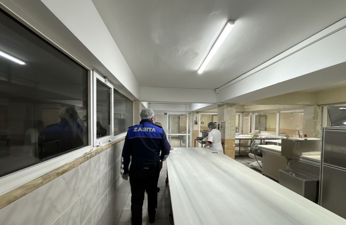 Marmaris’te zabıta ekiplerinin denetimleri sürüyor