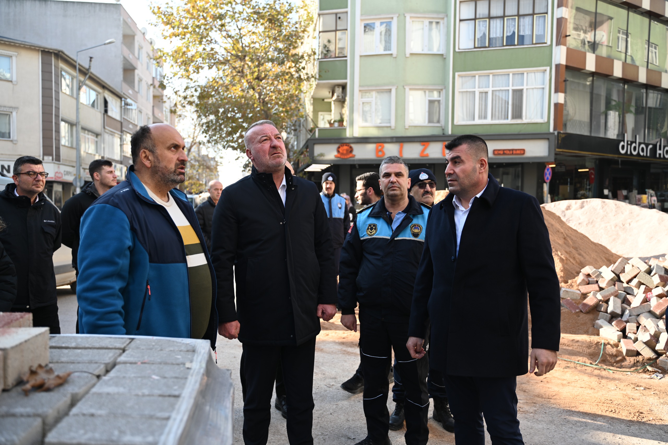 Başkan Karabatı, ilçede devam eden çalışmaları inceledi