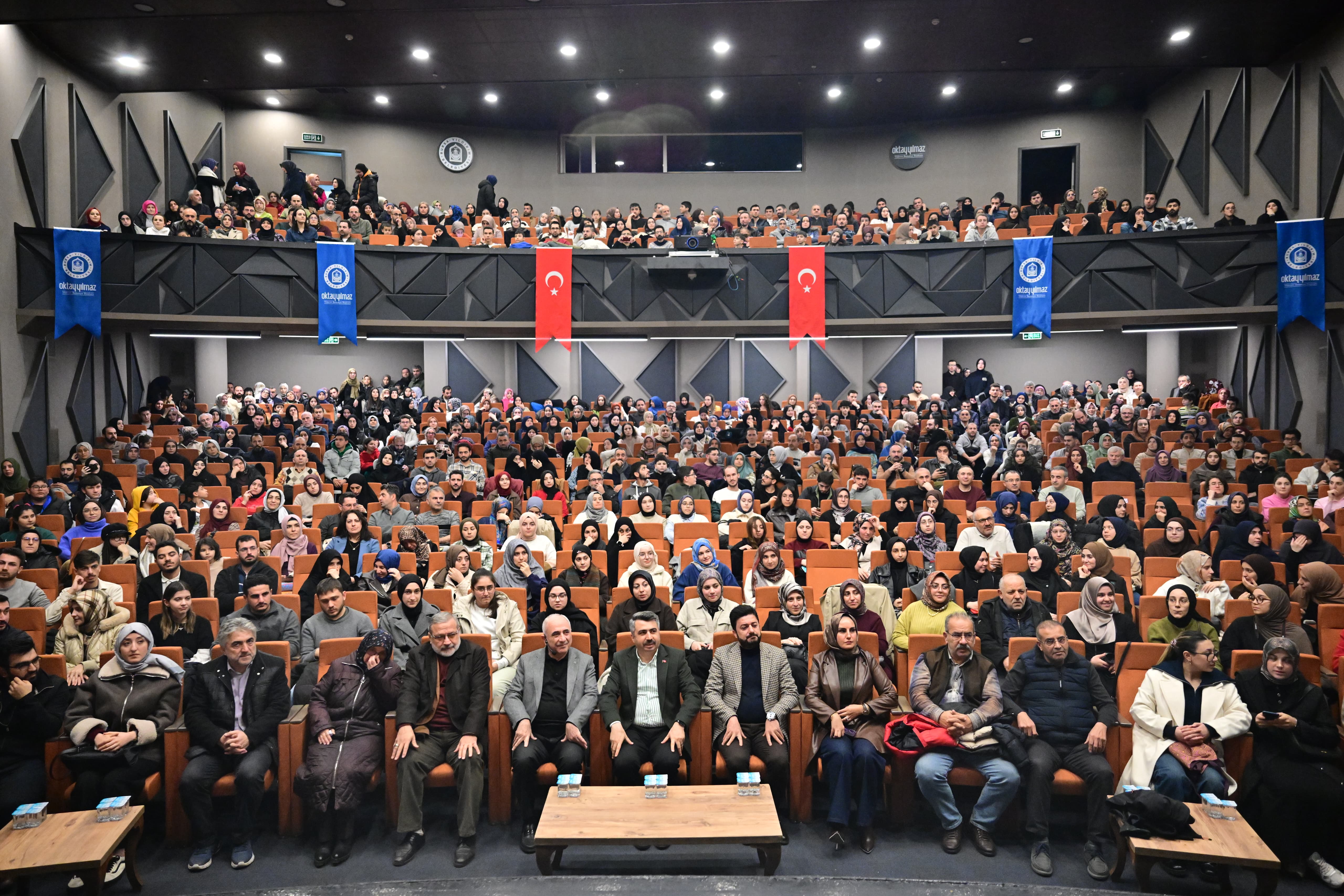 Şair Genç, Yıldırımlılarla buluştu