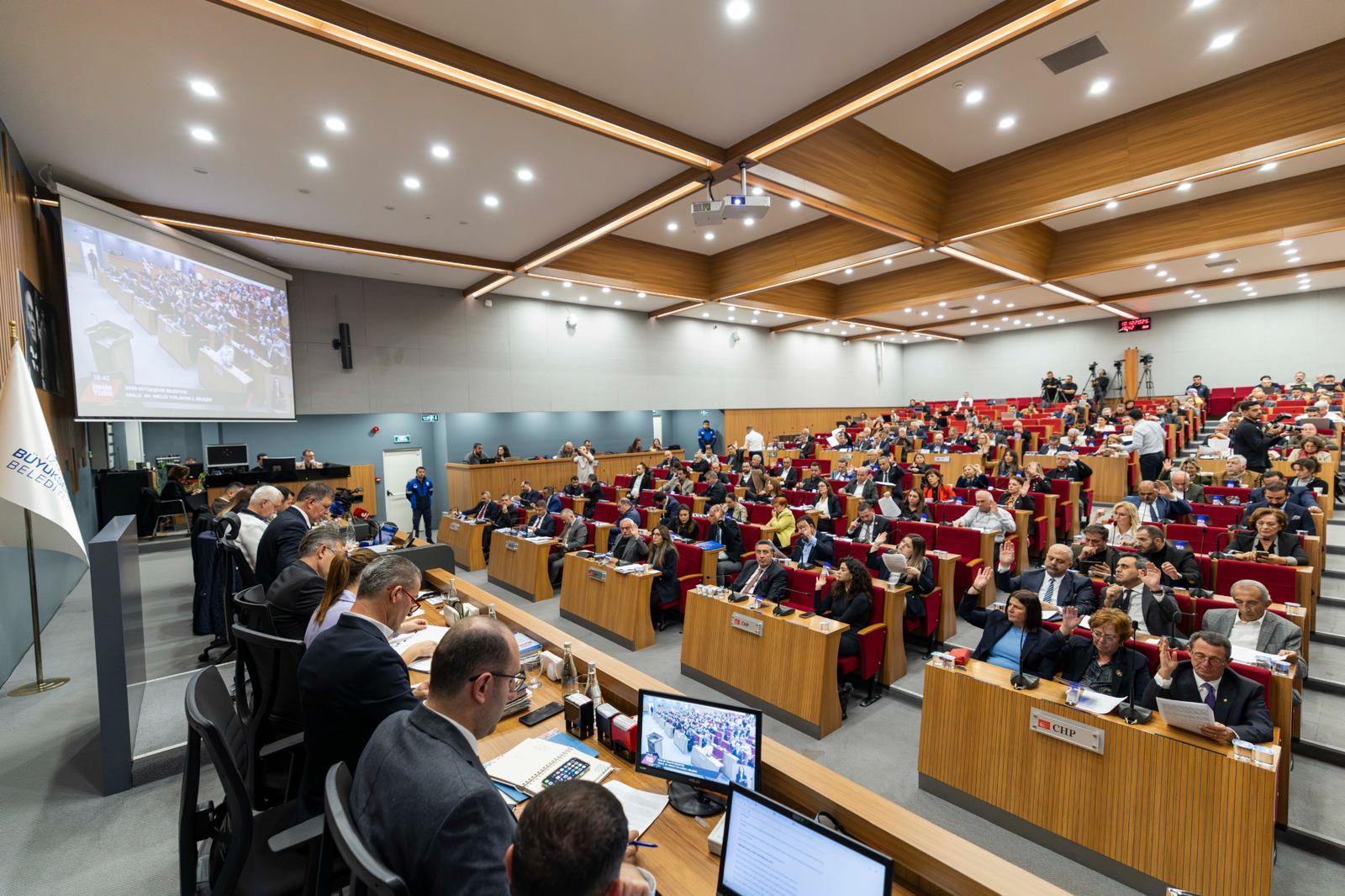 Tugay: Herkesin hakkını savunacak kararı beraber alıyoruz