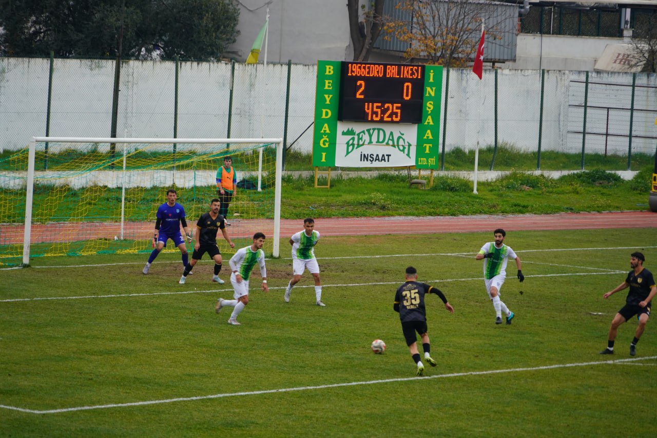 1966 Edremitspor, Balıkesir Büyükşehir Belediyespor’u mağlup etti
