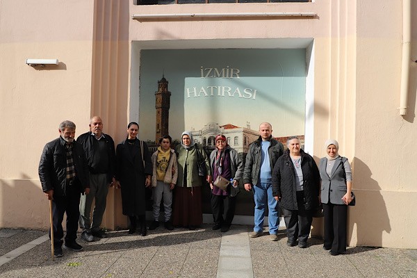 Menderes’te görme engelli bireyler için müze ziyareti düzenlendi