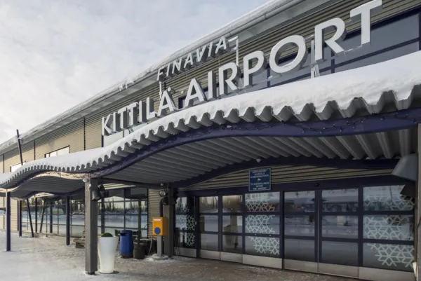 Finlandiya’da eksi 35 derecenin üzerindeki soğuklar bir çok uçuşu iptal ettirdi