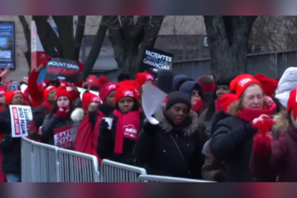 New York’ta 15 bin hemşire greve çıktı