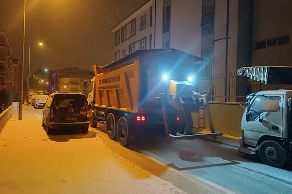 Mamak’ta yılın ilk karına 24 saat müdahale edildi