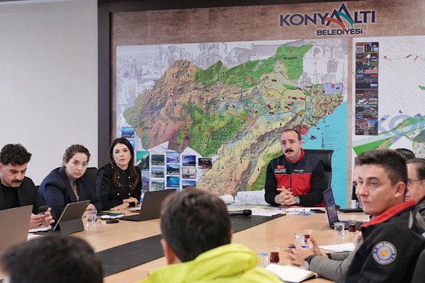 Konyaaltı’nda sel felaketine karşı kriz masası oluşturuldu