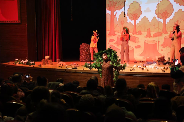 Kütahya’da “Ormanın Koruyucuları” oyunu sahnelendi