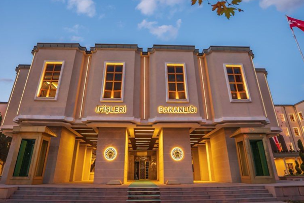 Bakan Yerlikaya, 10 Ocak İdareciler Günü’nü kutladı