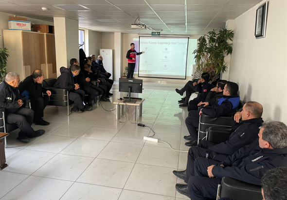 Batman’da “Kumar Bağımlılığı” konulu eğitim programı düzenlendi