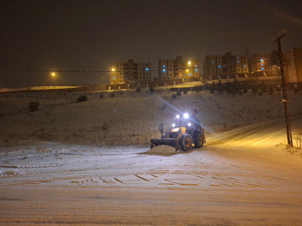 Bayburt’ta karla mücadele çalışmaları