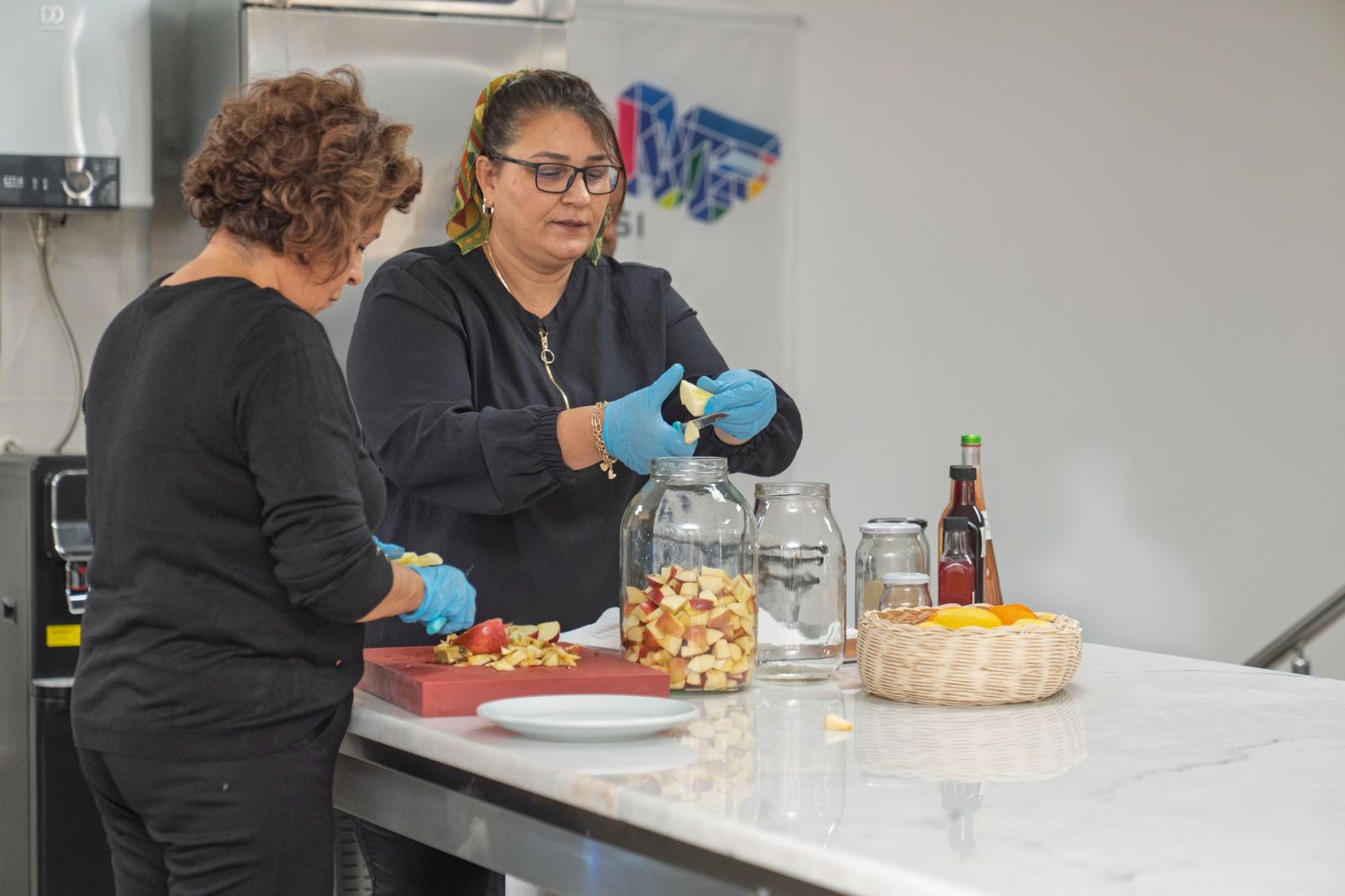 İzmir’de sirke yapımına ilişkin atölye düzenlendi