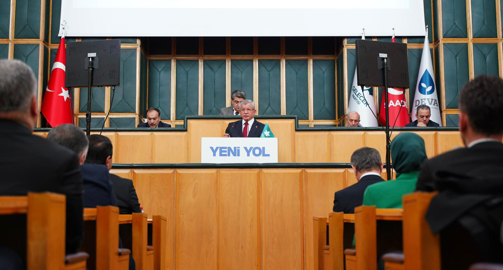Davutoğlu: Gazze soykırımı en büyük insanlık suçlarından biridir