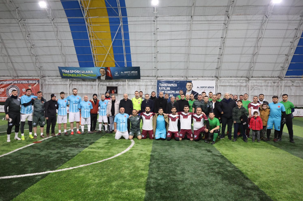 Derince’de dostluk turnuvası başladı