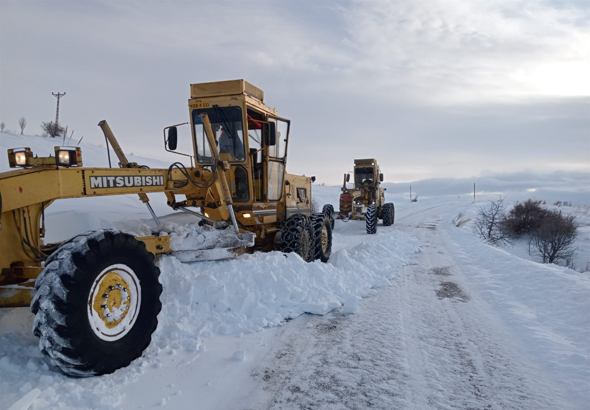 Büyükşehir, 47 mahalle yolunu ulaşıma açtı