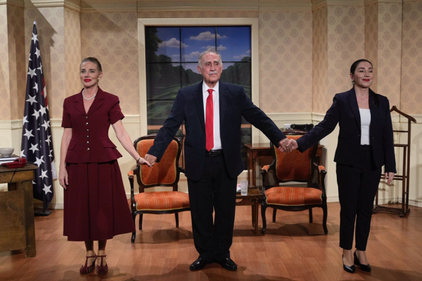 ‘Olaylar Çok Büyük’ oyunu sahneledi