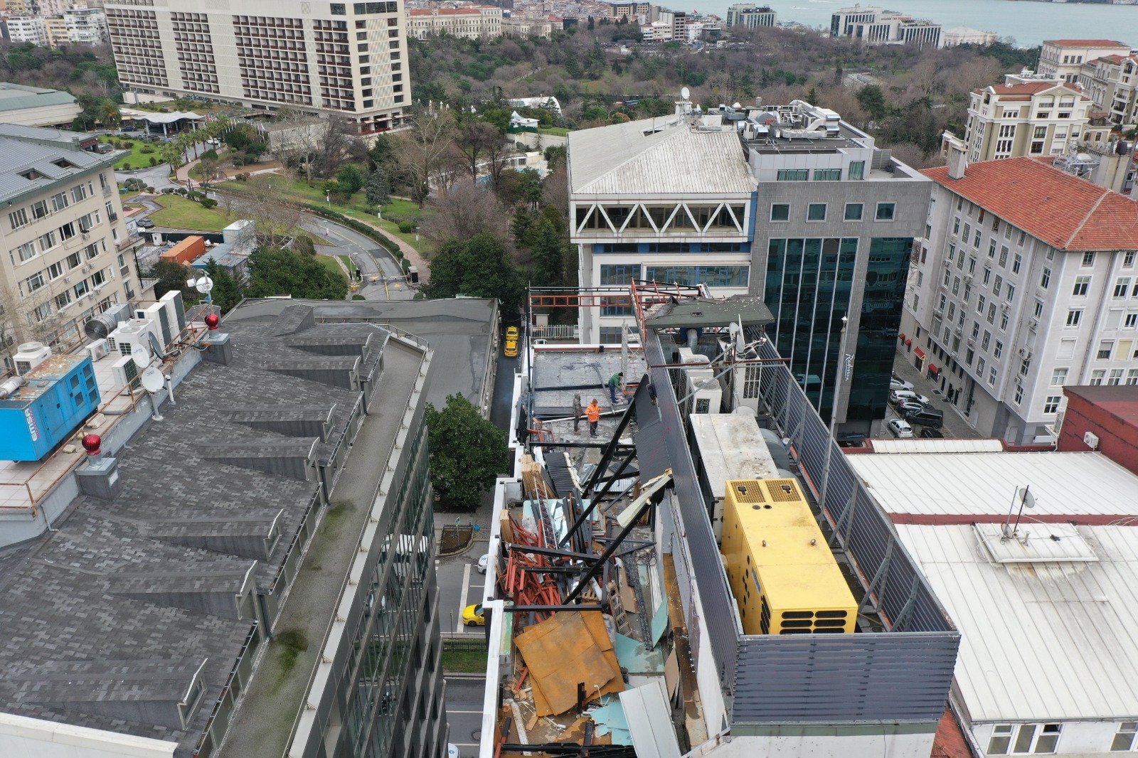 Şişli Belediyesi, kaçak yapıları kaldırıyor