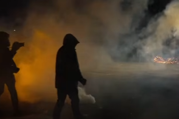 Trump, İsyan Yasası’nı kullanmakla tehdit etti