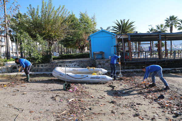 Marmaris’te yıl boyunca 116 bin ton atık topladı
