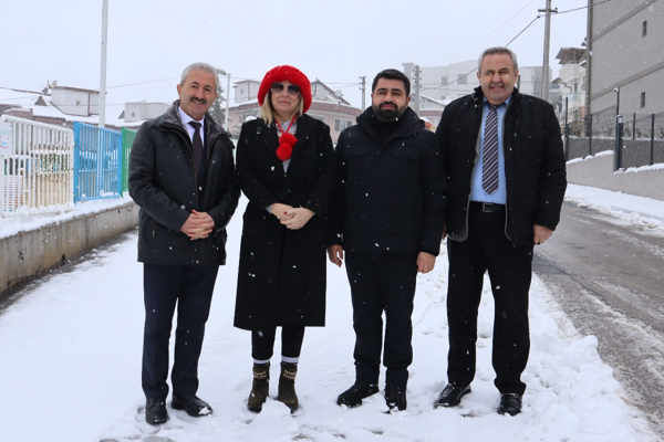 İzmit Belediyesi’nden muhtarlara ziyaret