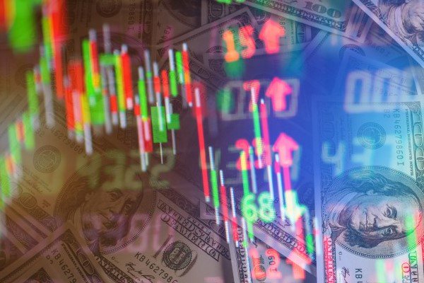 USDTRY kurunda dün 43,33-43,40 bandında hareket edildi
