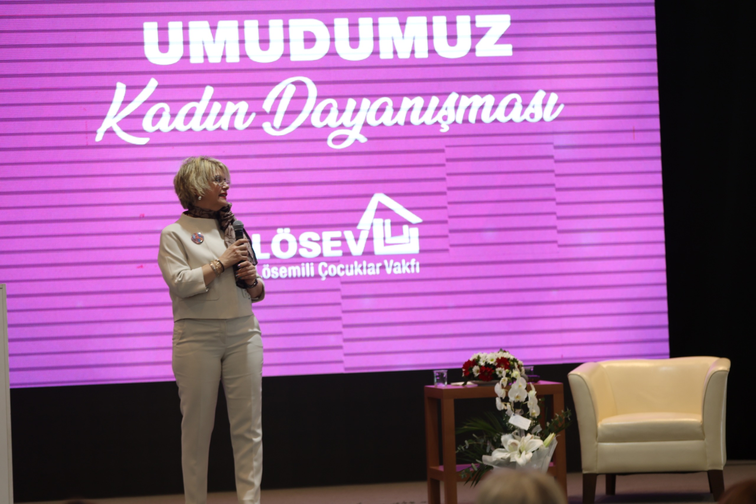 LÖSEV’den anlamlı çağrı Umudumuz Kadın Dayanışması