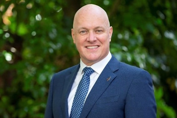 Yeni Zelanda Başbakanı Luxon, Te Araroa’daki hasarı inceledi