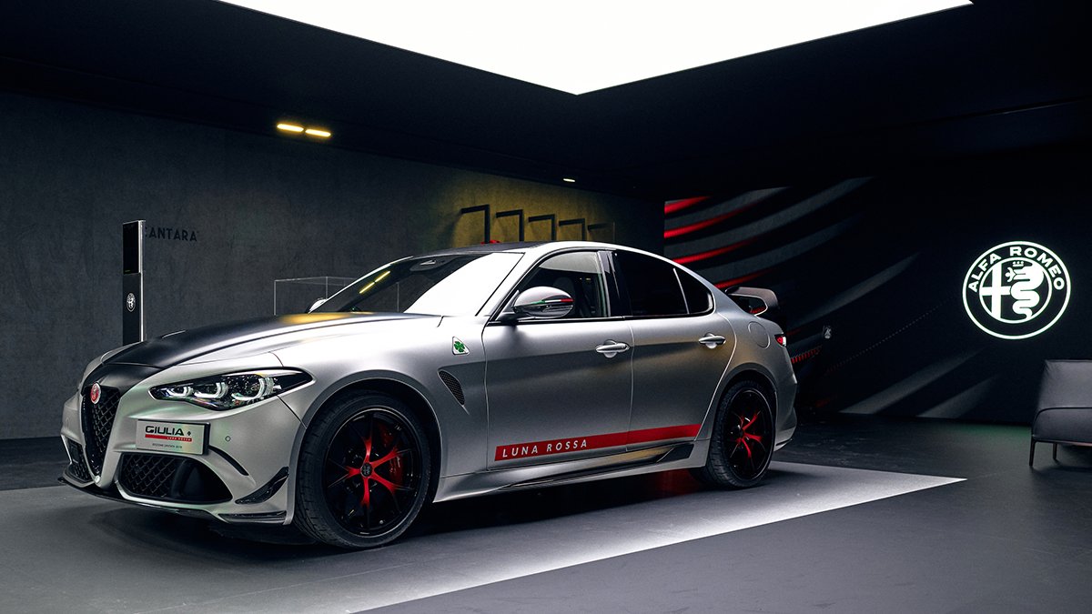 Alfa Romeo, yenilikçi modellerini Brüksel Otomobil Fuarı’nda sergiledi
