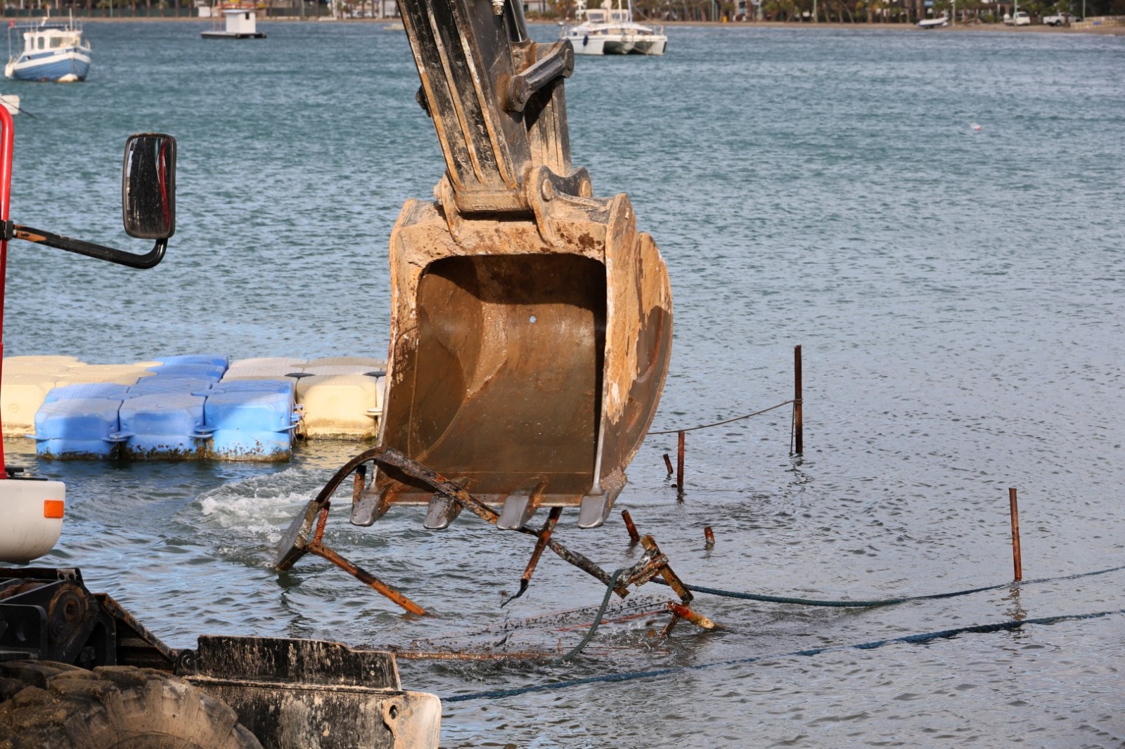 Gümbet dolgu alanında düzenleme çalışması