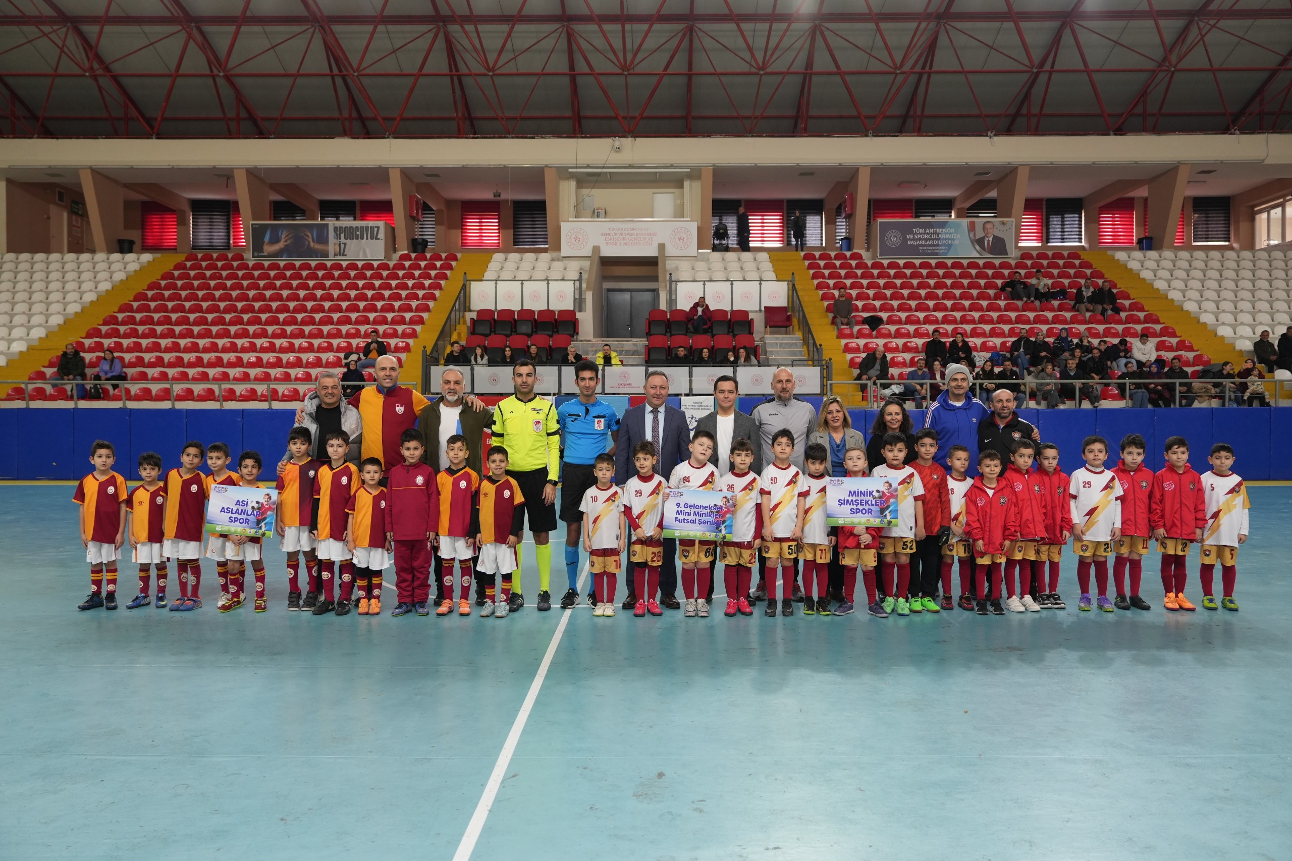9. Geleneksel Mini Minikler Futsal Şenliği başladı